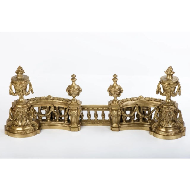 French 19th Century French Adjustable Bronze Fireplace Fender With Lion Heads For Sale - Image 3 of 12