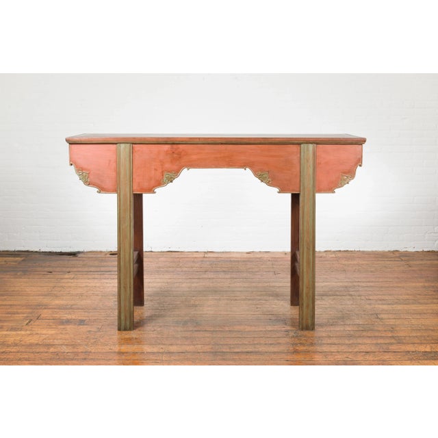Chinese Qing Dynasty Period 19th Century Tall Red and Green Altar Console Table For Sale - Image 4 of 9