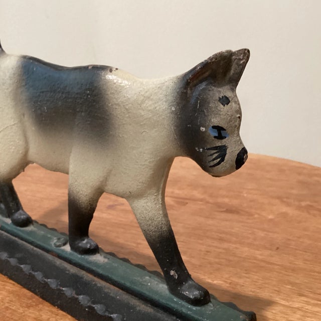 Mid 20th Century Vintage Mid 20th Century Cast Iron Doorstop Figurine Cat Multi Color Kitty Kat Decorative Art Statue For Sale - Image 5 of 13