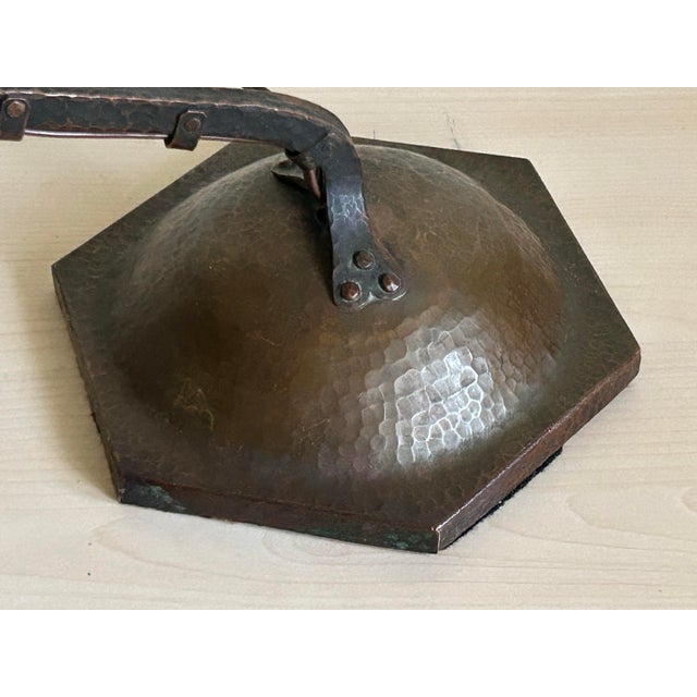 Brass 1930s Art Deco Hammered Solid Brass Banker's Desk Table Lamp With Wood-Core Base For Sale - Image 8 of 12