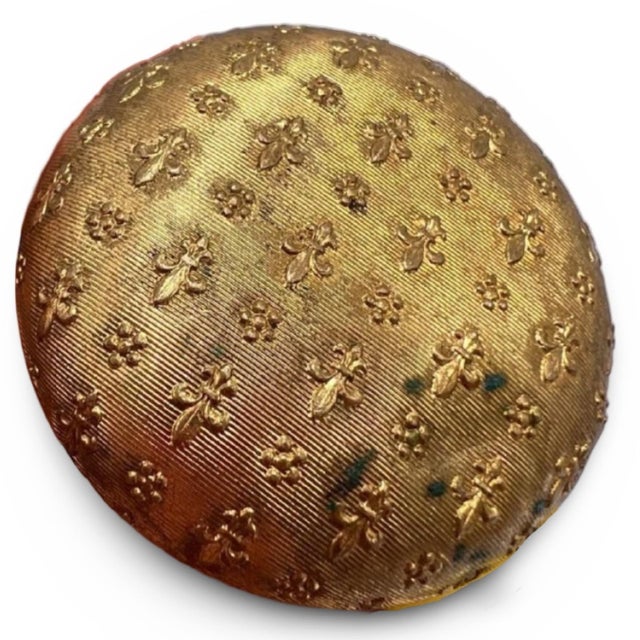 Early 21st Century Antique 1900 Paris Exposition “Électricité” Gilded Souvenir Box Fleur-De-Lis Embossed, Hand-Painted, Rare For Sale - Image 5 of 6