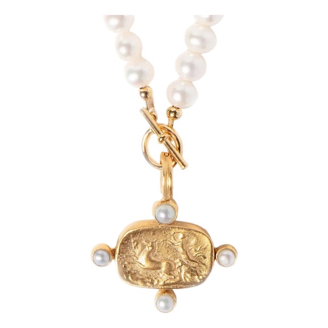 Chariot Pearl Necklace For Sale