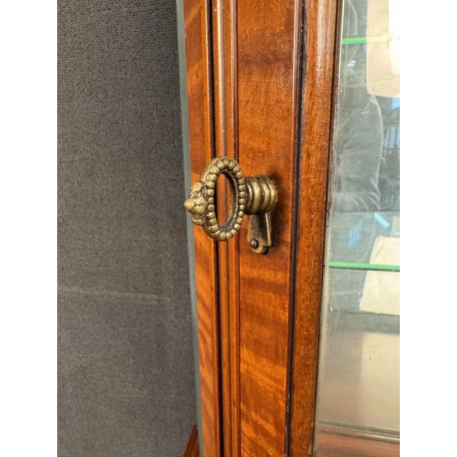 Mid 20th Century French Vintage Satinwood & Marquetry Vitrine by Weiman For Sale - Image 10 of 12