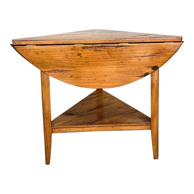 Vintage Early American Style Maple Handkerchief Side Table. For Sale