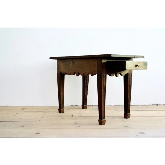 Table in Oak with Decoration For Sale - Image 6 of 9