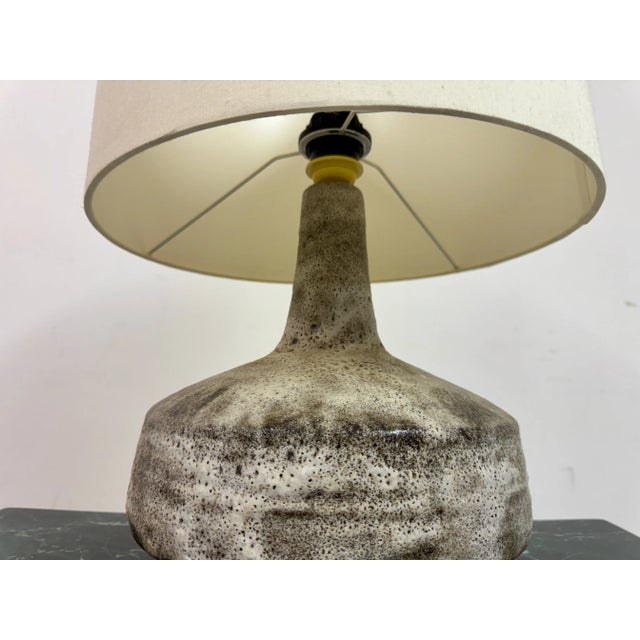 Mid-Century Ceramic Table Lamp in Speckled Finish, 1960s For Sale - Image 6 of 9