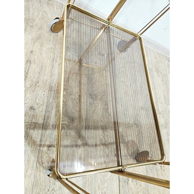 Gold Mid-Century Modern Folding Bar Cart in Brass and Ribbed Acrylic Glass, 1960s For Sale - Image 8 of 18
