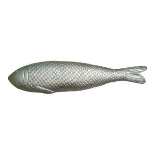 Vintage Style Silver Metal Fish Wall Hanging Sculpture For Sale