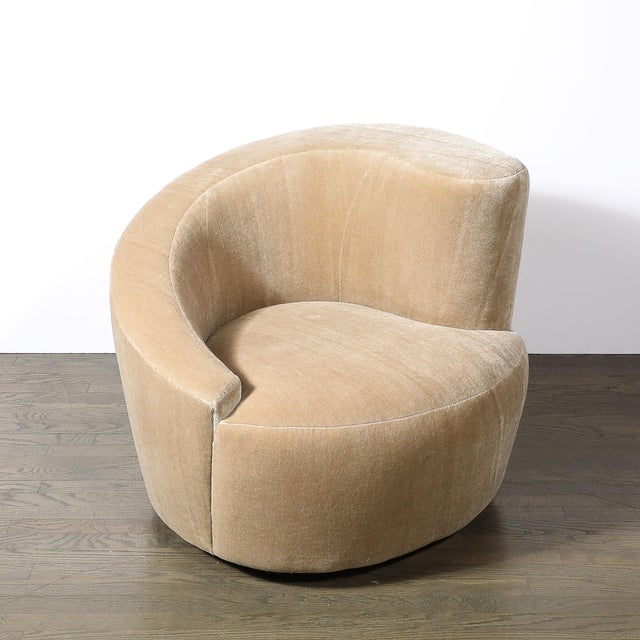 Mid-Century Modern Pair of Swiveling "Nautilus" Chairs by Vladimir Kagan in Luxe Camel Mohair For Sale - Image 3 of 11