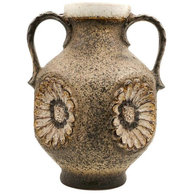 This vintage ceramic vase is a ceramic decorative object manufactured in Germany by Dümler & Breiden during the mid-20th...