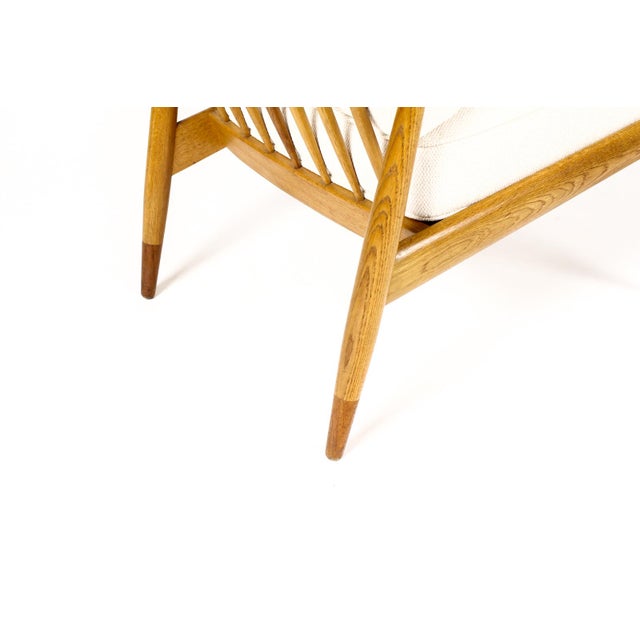 White 1960s Danish Modern Mid Century Oak Fd-146 Easy Chair — Peter Hvidt + Orla Mølgaard-Nielsen For Sale - Image 8 of 15