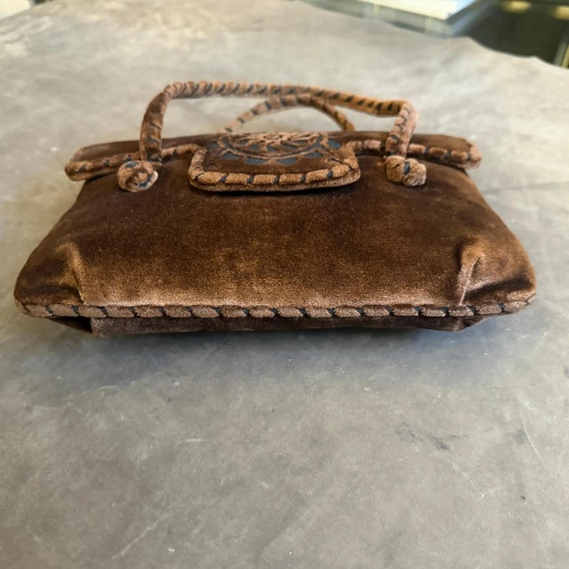 1970s Hippies Style Chocolate Brown Velvet Italian Top Handle Bag For Sale - Image 9 of 12