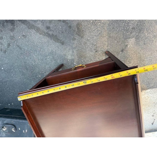 Late 20th Century Pair of Councill Craftsmen Mahogany Chippendale Style Fretwork Nightstands For Sale - Image 9 of 16