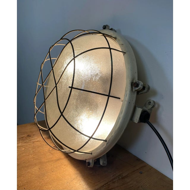 Industrial Cast Aluminium Wall or Ceiling Lamp from Elektrosvit, 1970s For Sale - Image 11 of 13