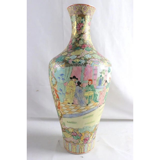 Chinese Late 19th Century Pair of Chinese Famille Rose Vases For Sale - Image 3 of 11
