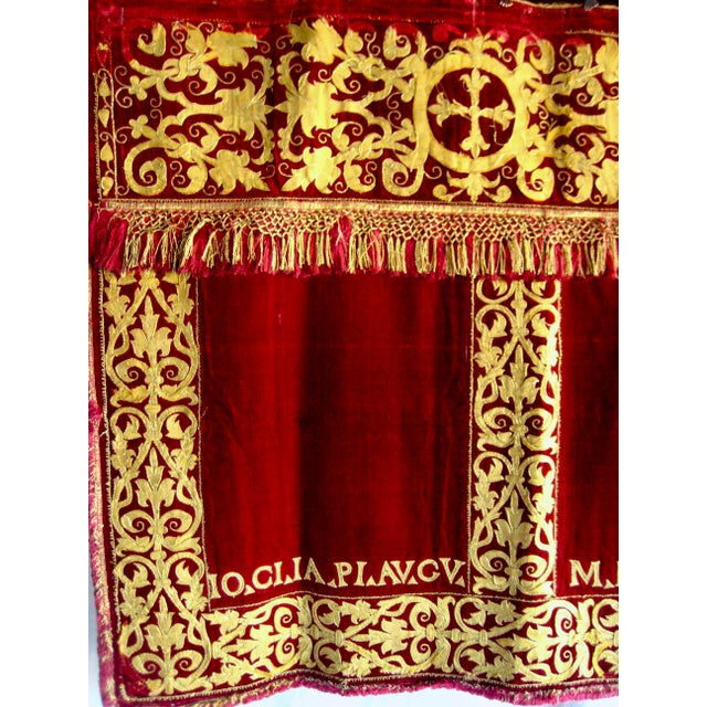 Spanish Altar Embroidery Ornement of Virgin and Child , 18 Century For Sale - Image 16 of 17