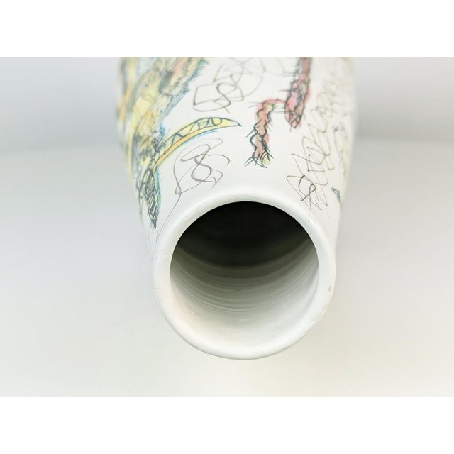 White Large Decorative Vase with Hand-Painted Mariachi and Dancers Scene, 1950s-1960s For Sale - Image 8 of 17
