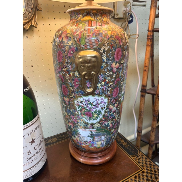 Fabulous, large antique 19th century Chinese rose medallion vase lamp, in good working condition, comes with harp but no...