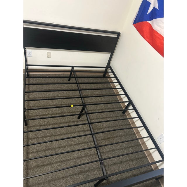 English 32 Inch Vizio Tv Queen Bedframe & Mattress For Sale - Image 3 of 3