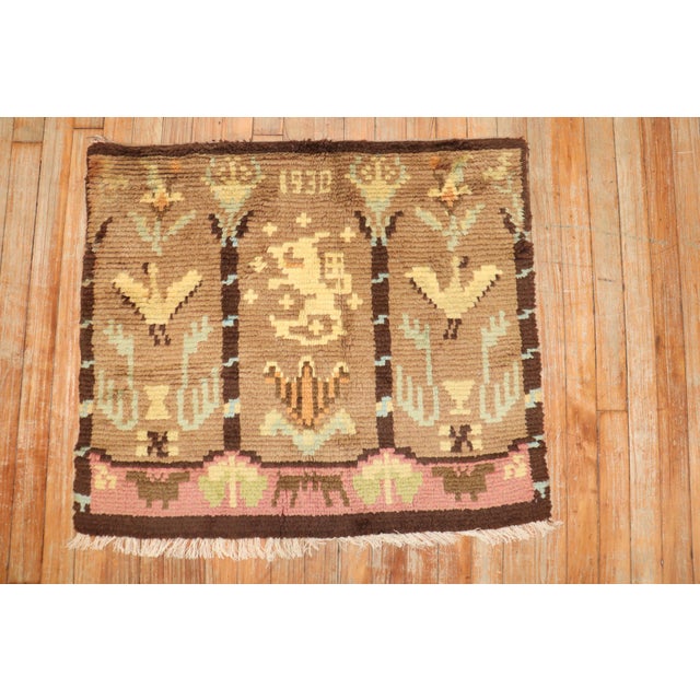 Hollywood Regency Early 20th Century Zabihi Collection Finnish rya rug designed by Aksel Wilhelm - 2'4" x 2'9" For Sale - Image 3 of 5