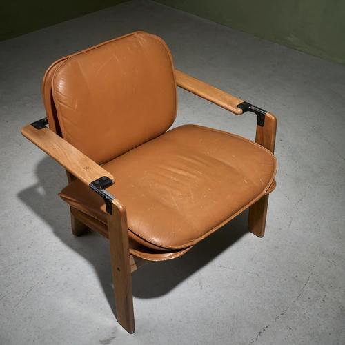Dueacca Armchair in Walnut and Leather by Franco Poli for Bernini, Italy, 1985 For Sale - Image 10 of 11