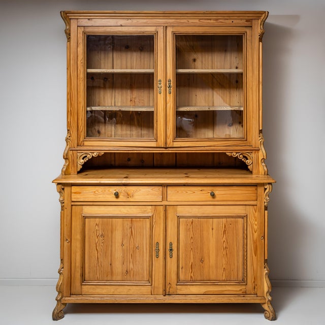 Tan German Pine Display Cabinet, Late 19th Century For Sale - Image 8 of 8