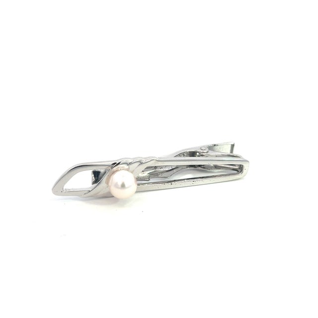 1990s 1990s Mikimoto Estate Akoya Pearl Mens Tie Clip Silver 7.15 mm For Sale - Image 5 of 6