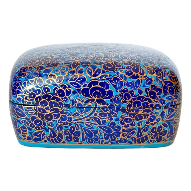 Late 20th Century Kashmir Lacquered Domed Box With Flowers For Sale