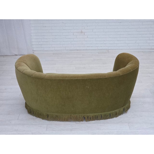 Green Danish 2-Seater Banana Sofa in Green Velour, 1960s For Sale - Image 8 of 18