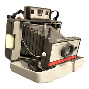 Vintage 1960s Polaroid Land Camera – Model #220