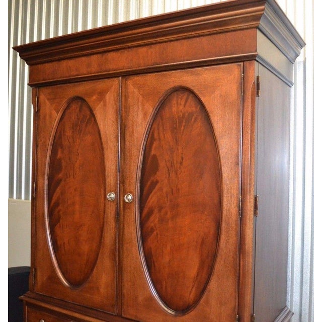 Newport Armoire Bright Shadow Online