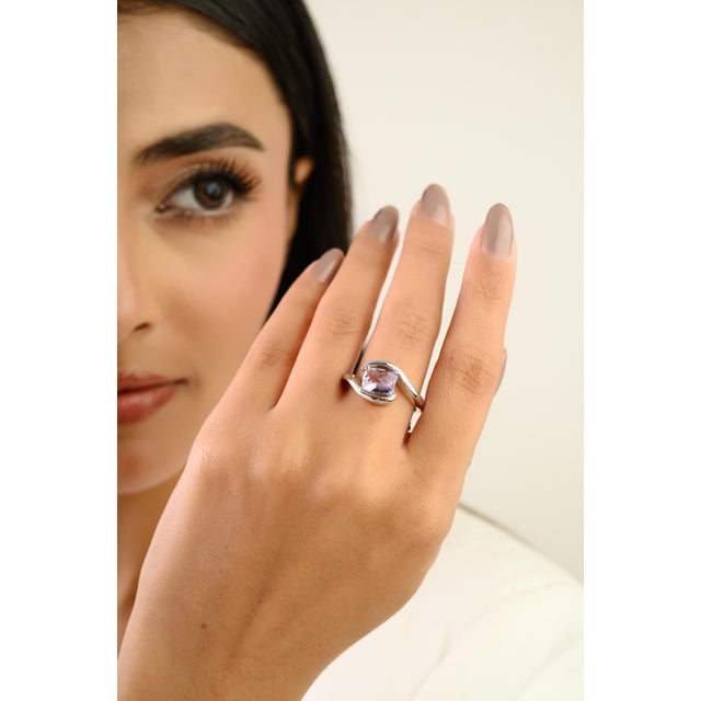 Purple Modern-Inspired 925 Silver Cushion Cut Faceted Amethyst Bypass Ring - Size 6.5 For Sale - Image 8 of 10