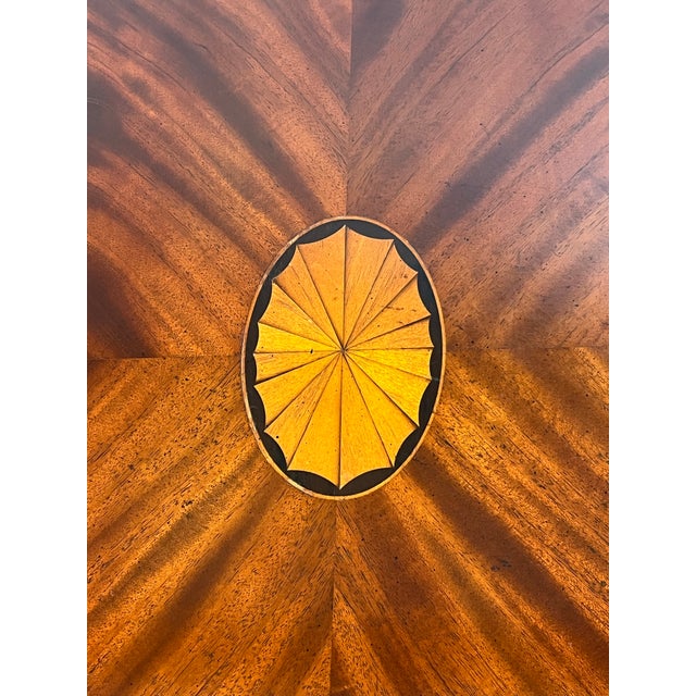 Wood Late 20th Century Hekman Grand Rapids Inlaid Crotch Mahogany Oval Coffee Table For Sale - Image 7 of 14
