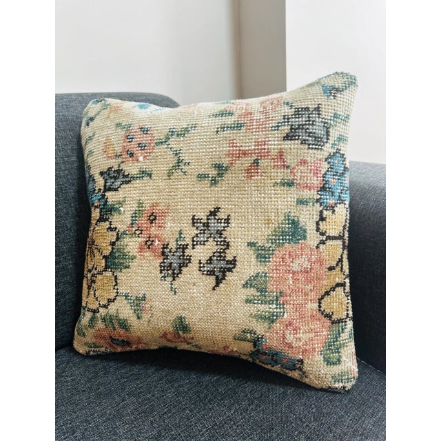 Beige Vintage Turkish Isparta Rug Pillow Cover 16x16 – Floral Wool Cushion For Sale - Image 8 of 11