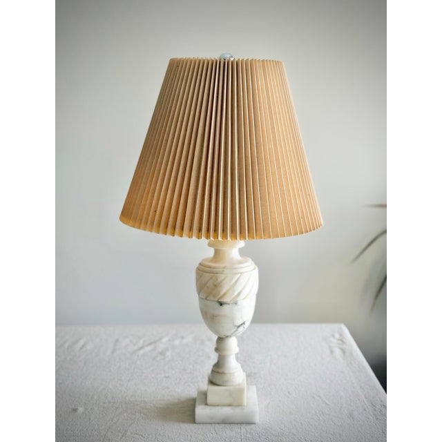 Late 20th Century Vintage Italian Neoclassical Style Carved Alabaster Table Lamp With Pleated Lamp Shade For Sale - Image 5 of 11