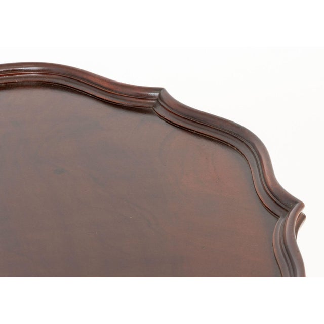 Traditional Pair of Regency Style Mahogany Pie Crust Edge Side Tables For Sale - Image 3 of 8