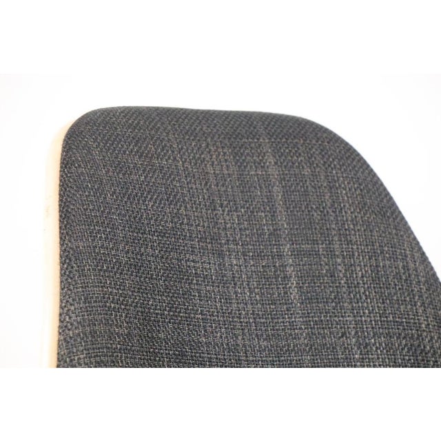 Plastic Adjustable Swivel Chair in Fiberglass by Charles and Ray Eames for Herman Miller, 1960s For Sale - Image 7 of 18
