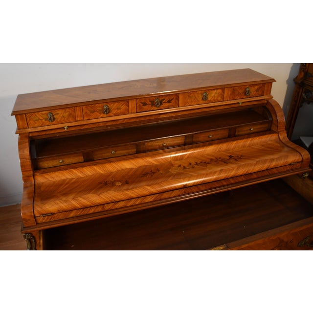 1930s French Louis XV Satinwood Floral Inlay Cylinder Secretary Writing Desk For Sale - Image 9 of 18