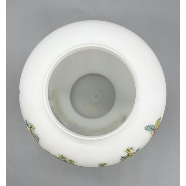 Vintage Italian White Bird / Dragon Motif Chinoiserie Lidded Jar – Norleans - Chinoiserie, Hollywood Regency, Traditional For Sale - Image 9 of 13