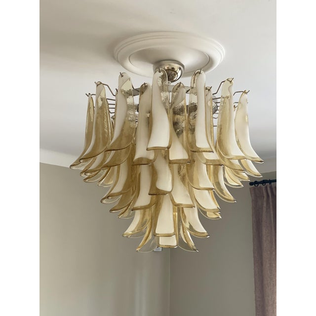 White Yellow Murano Chandelier in the style of Mazzega For Sale - Image 8 of 8