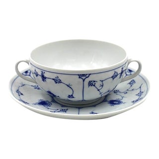 Vintage Bing & Grondahl Copenhagen Porcelain Blue Traditional Cream Soup & Saucer For Sale