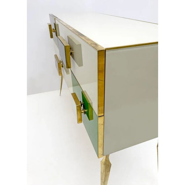 1980s Postmodern Italian Chest in Colored Glass and Brass, 1980s For Sale - Image 5 of 7