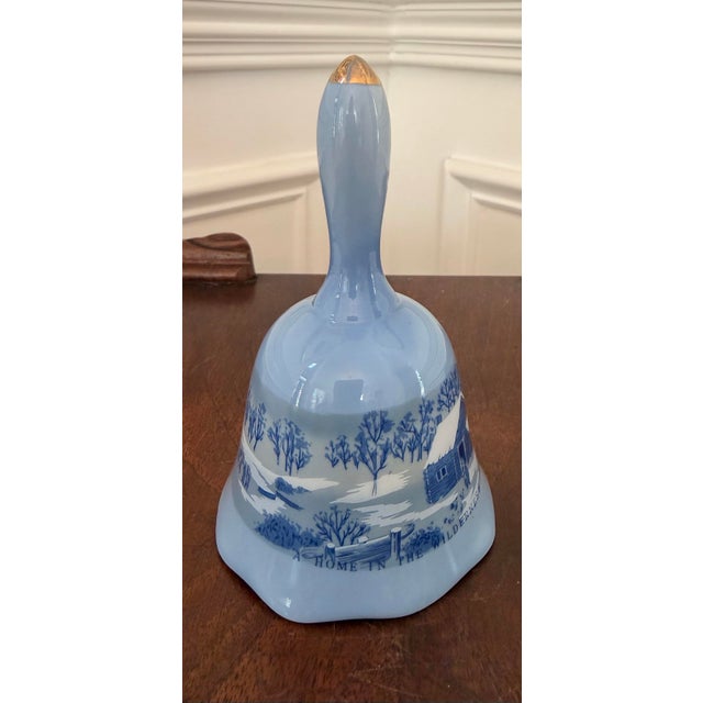 1970s Vintage Currier & Ives “Home in the Wilderness” Blue & White Porcelain Bell With Gold Accents For Sale - Image 5 of 11