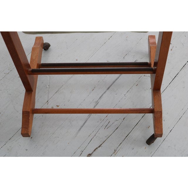 Valet in Beech with Wheels and Extendable Pole, 1950 For Sale - Image 10 of 18