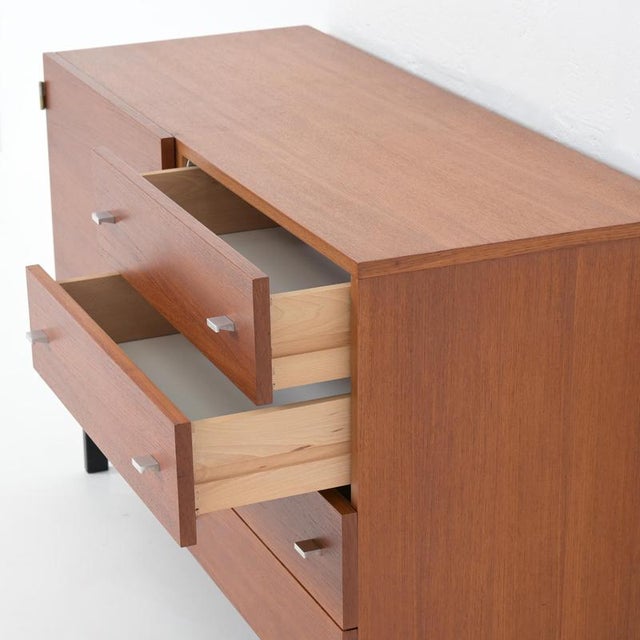Model 1054 Storage by Pierre Guariche for Meurop, 1960s For Sale - Image 12 of 18