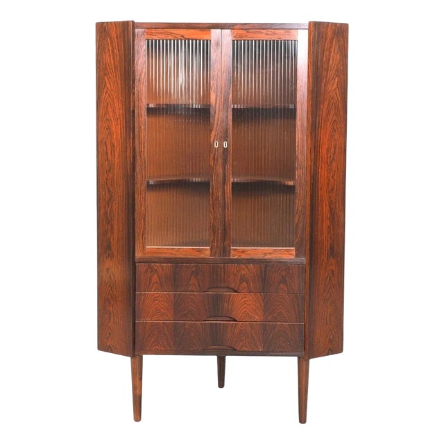 Danish Modern Rosewood Corner Unit With Fluted Glass For Sale