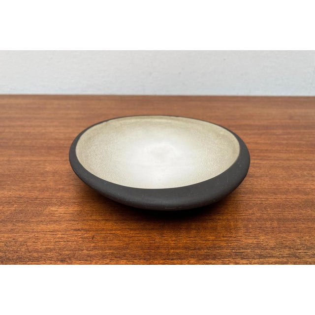 Beige Mid-Century Studio Pottery Bowl, 1960s For Sale - Image 8 of 15