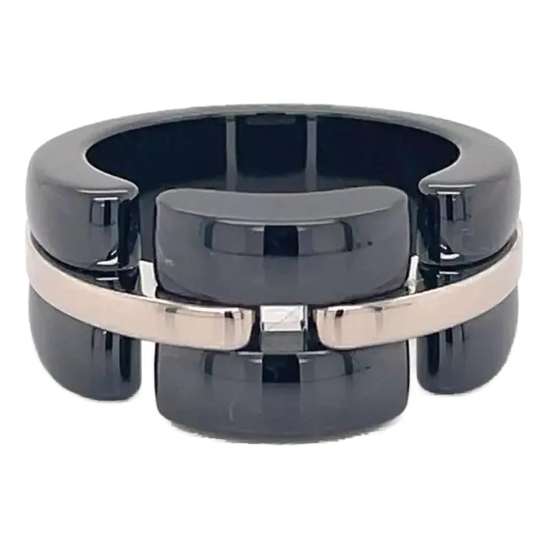 25463 - Chanel Ultra Black Ceramic 18k White Gold Band Ring
