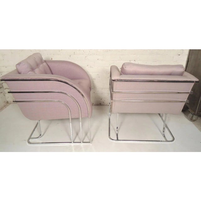 Fantastic polished Mid-Century Modern chairs George Mergenov for Weiman/Warren Lloyd. Great fan shape sides with a deco...