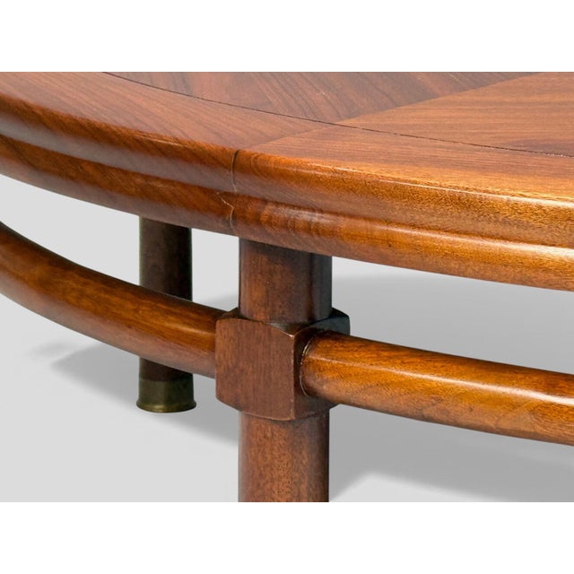 t.h. Robsjohn-Gibbings, Round Coffee Table, Brass, Walnut, Usa, 1960s For Sale In New York - Image 6 of 10